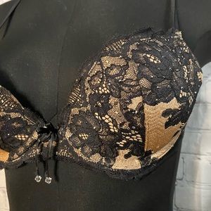 Victoria’s Secret 34B
